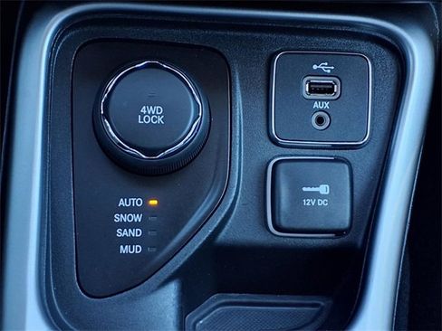 Used 2018 Jeep Compass Latitude w/ Safe & Security Group image 18