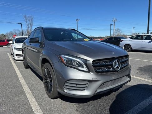 Used 2020 Mercedes-Benz GLA 250 4MATIC image 2