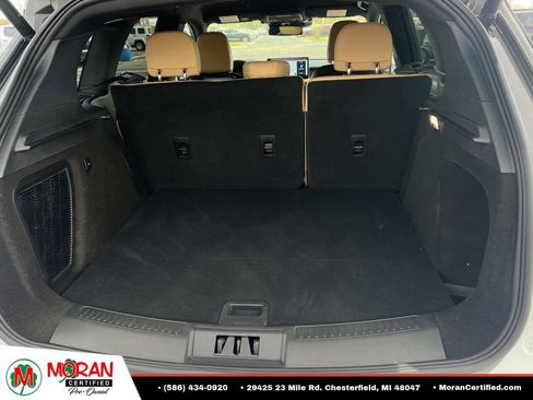 Used 2023 Lincoln Corsair Reserve AWD/4WD image 11