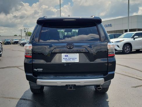 Used 2020 Toyota 4Runner TRD Off-Road Premium w/ Moonroof Package AWD/4WD image 5