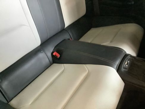 Used 2016 Chevrolet Camaro LT RWD image 17