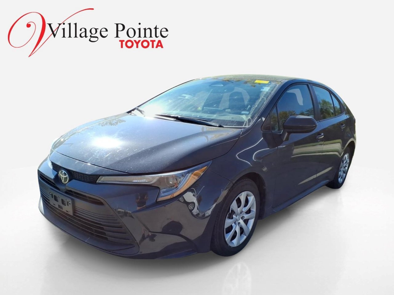 Used 2024 Toyota Corolla LE FWD image 1
