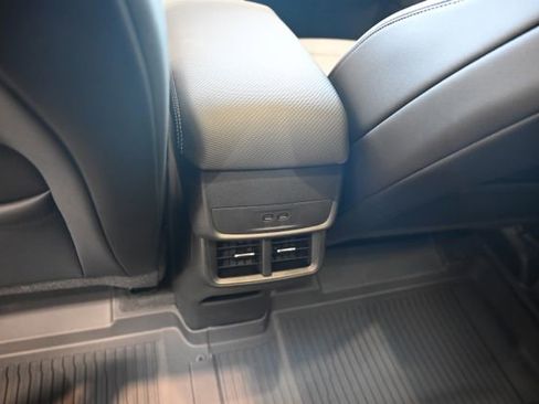 New 2026 Chevrolet Equinox LT w/ Safety and Technology Package FWD image 25