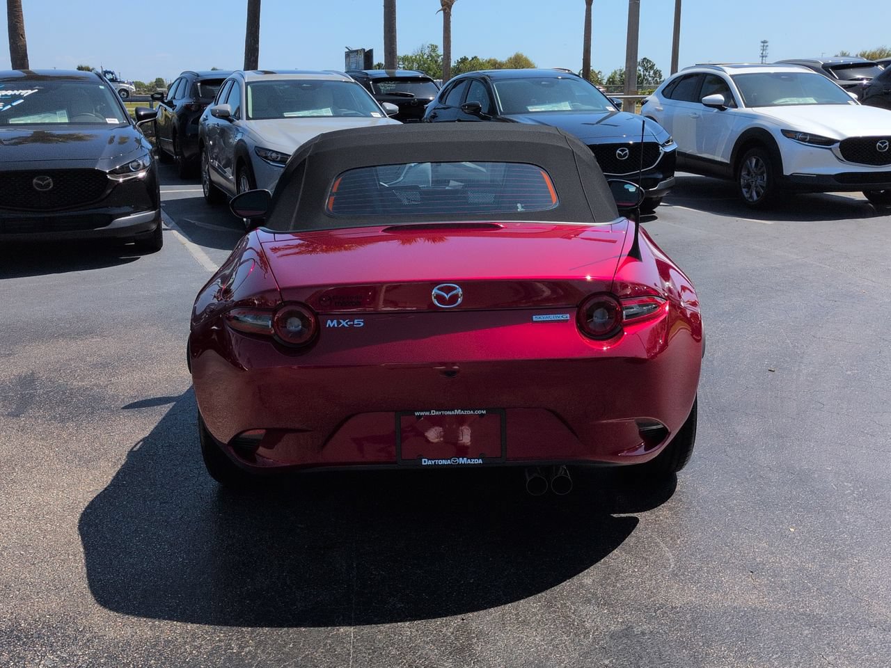 Used 2026 MAZDA MX-5 Miata Sport w/ Interior Package RWD image 5