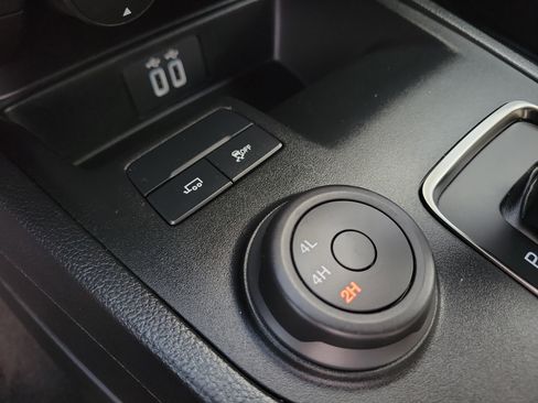 Used 2023 Ford Ranger XLT w/ Equipment Group 302A High image 9