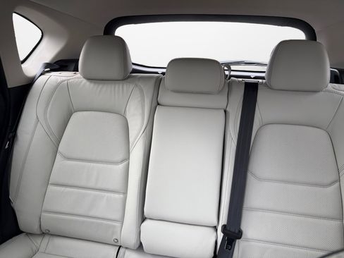 New 2025 MAZDA CX-5 AWD 2.5 S w/ Preferred Package image 12