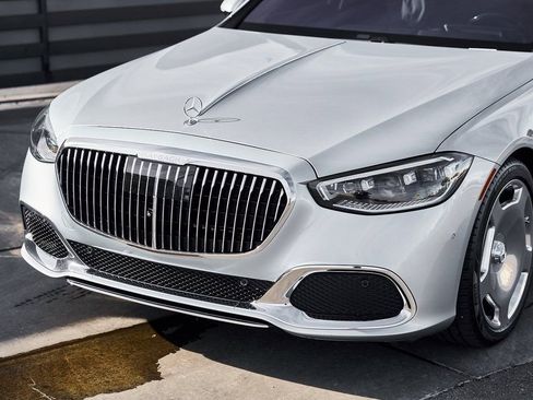 Used 2021 Mercedes-Benz Maybach S 580 4MATIC image 6