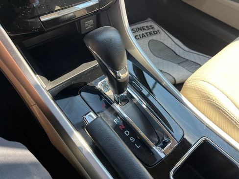 Used 2016 Honda Accord EX image 14