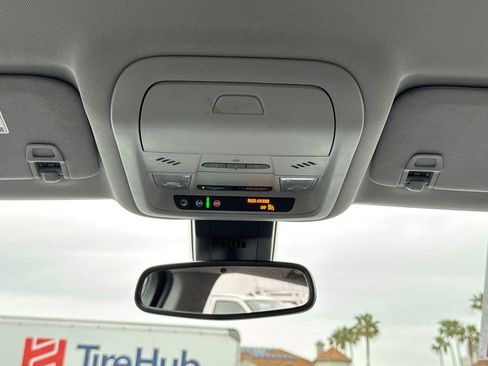 Used 2022 GMC Terrain SLT image 25