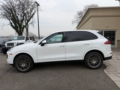 Used 2017 Porsche Cayenne Platinum Edition AWD/4WD image 4