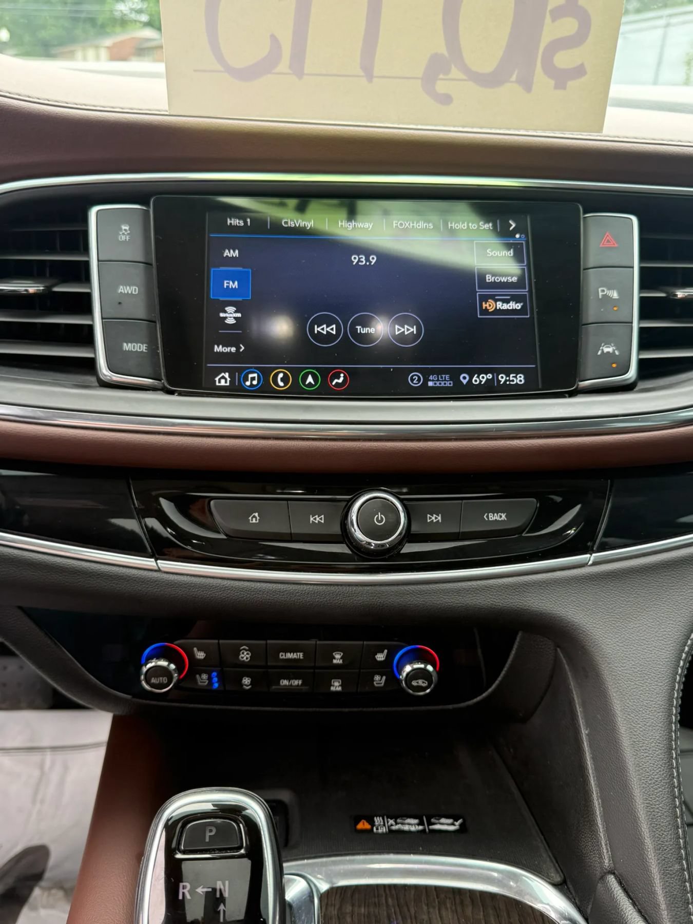 Used 2021 Buick Enclave Avenir w/ Avenir Technology Package AWD/4WD image 17