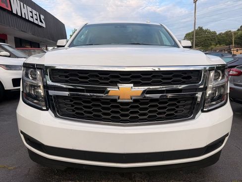Used 2018 Chevrolet Tahoe LT RWD image 2