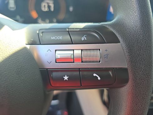 Used 2025 Hyundai Tucson SEL FWD image 19
