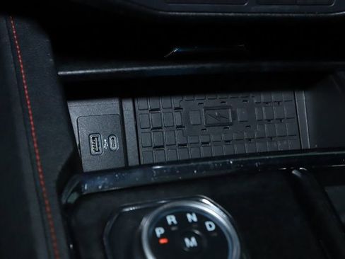 Used 2022 Ford Expedition Limited image 27