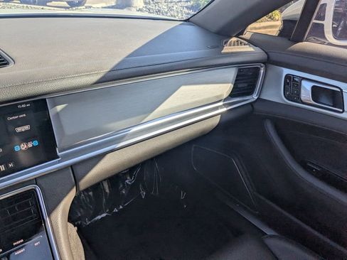 Used 2018 Porsche Panamera 4S image 4