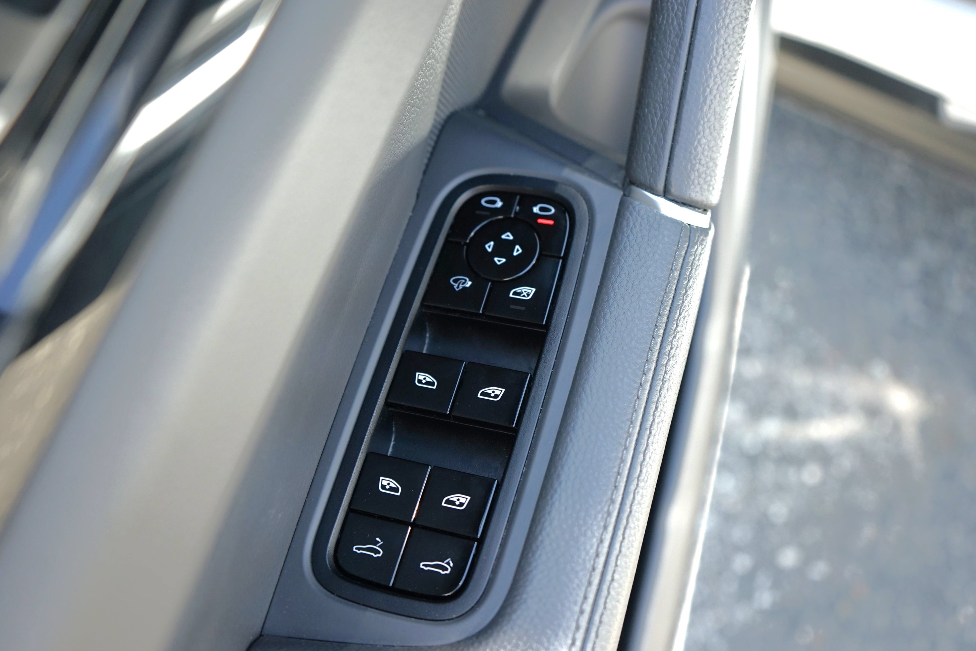 Used 2020 Porsche Cayenne S AWD/4WD image 11