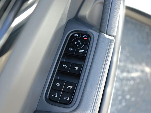 Used 2020 Porsche Cayenne S AWD/4WD image 11