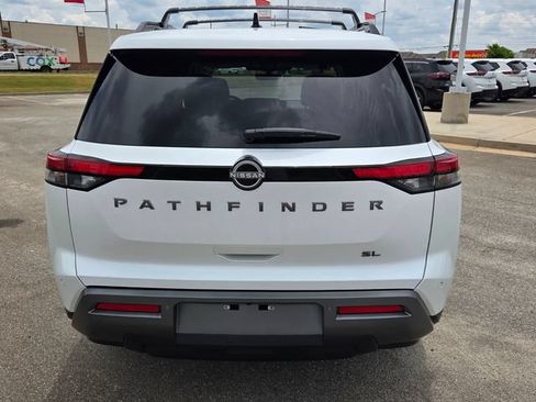 New 2026 Nissan Pathfinder SL FWD image 11