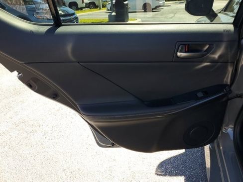 Used 2025 Lexus IS 350 F Sport image 9