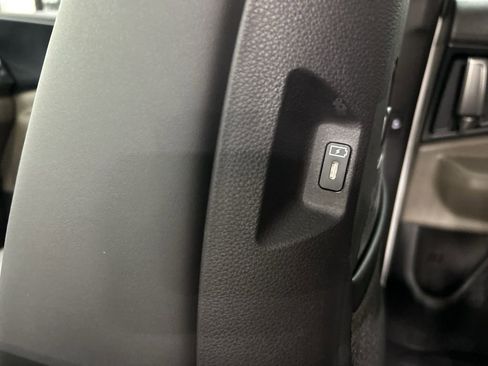 New 2026 Kia Carnival LXS image 25