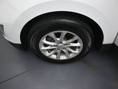 Used 2020 Chevrolet Equinox LS FWD image 34