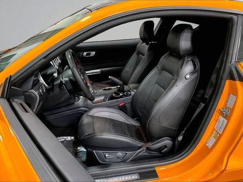 Used 2018 Ford Mustang GT Premium w/ GT Performance Package RWD image 25