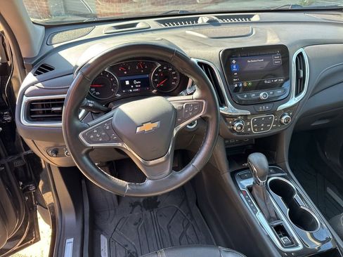 Used 2024 Chevrolet Equinox Premier AWD/4WD image 19