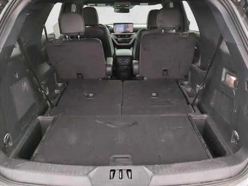 Used 2025 Ford Explorer ST image 6