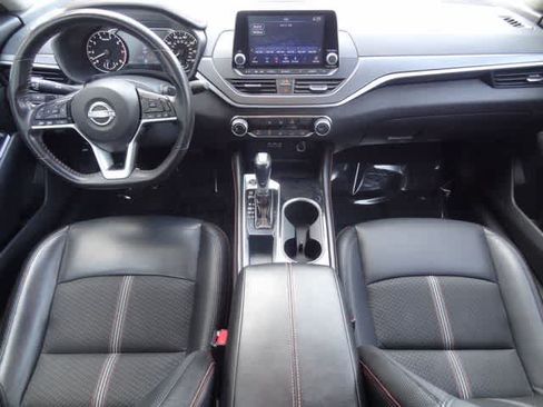 Used 2023 Nissan Altima 2.5 SR FWD image 13