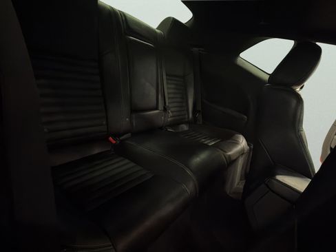 Used 2010 Dodge Challenger R/T RWD image 15