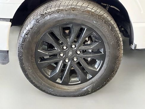 Used 2024 Ford F150 Lariat w/ FX4 Off-Road Package AWD/4WD image 32