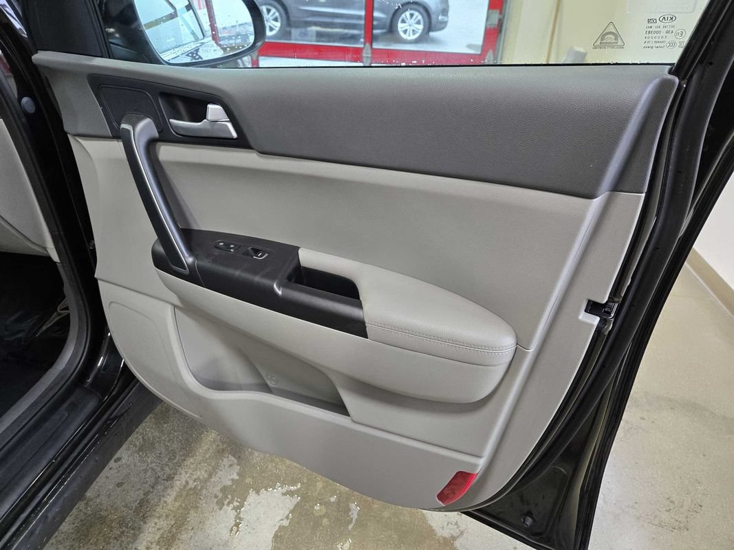 Used 2017 Kia Sportage LX w/ LX Popular Package AWD/4WD image 21