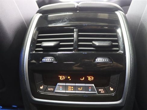 Used 2024 BMW X6 M60i AWD/4WD image 26