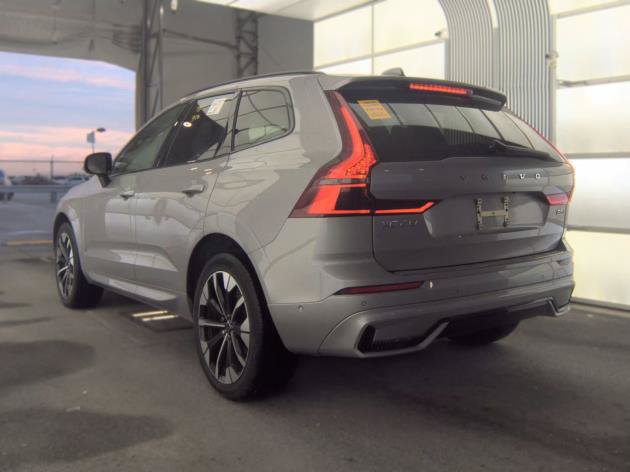 Used 2026 Volvo XC60 B5 Plus AWD/4WD image 5