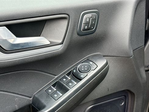 Used 2024 Ford Escape Platinum AWD/4WD image 8