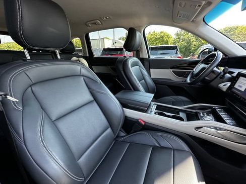 Certified 2024 Lincoln Nautilus Premier AWD/4WD image 34