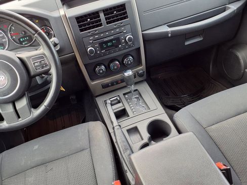Used 2012 Jeep Liberty Sport w/ Popular Equipment Group image 8
