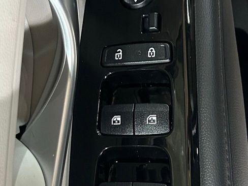 Used 2023 Hyundai Tucson Limited image 38