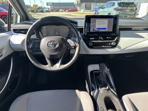 Used 2024 Toyota Corolla SE image 15