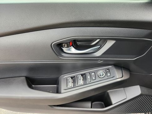 Certified 2025 Honda Accord LX image 16