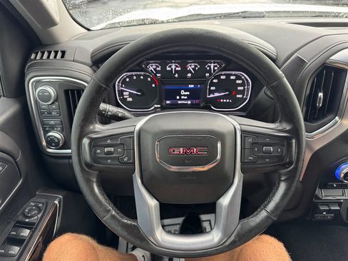Used 2020 GMC Sierra 1500 SLE w/ SLE Value Package AWD/4WD image 12