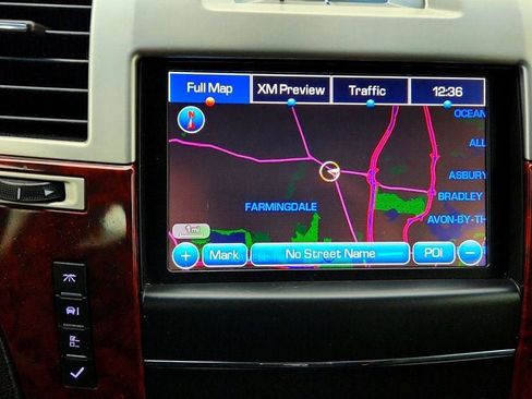 Used 2012 Cadillac Escalade EXT Luxury AWD/4WD image 20