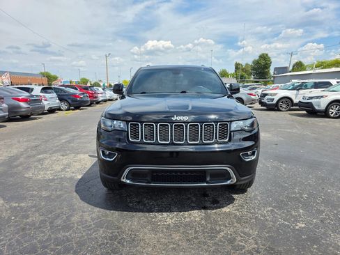 Used 2020 Jeep Grand Cherokee Laredo AWD/4WD image 23