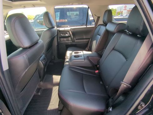 Used 2021 Toyota 4Runner TRD Off-Road Premium w/ Moonroof Package AWD/4WD image 24