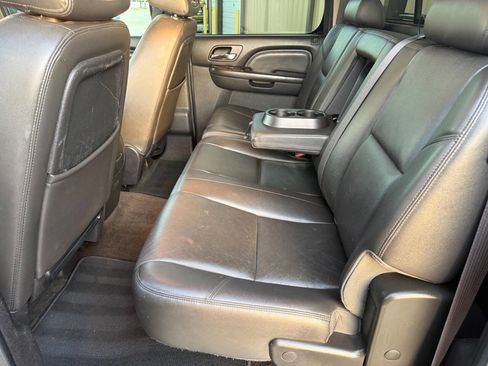 Used 2014 GMC Sierra 3500 Denali image 13