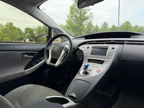 Used 2012 Toyota Prius Three FWD image 19