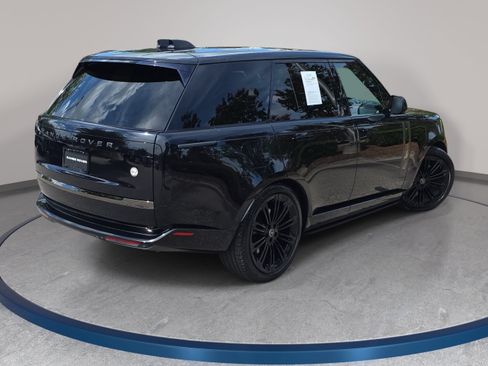Certified 2024 Land Rover Range Rover SV AWD/4WD image 5