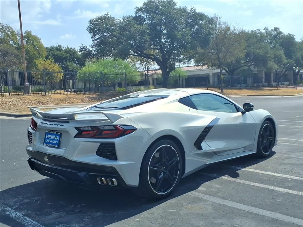 Used 2021 Chevrolet Corvette Stingray Preferred Cpe w/ Z51 Performance Package RWD image 6