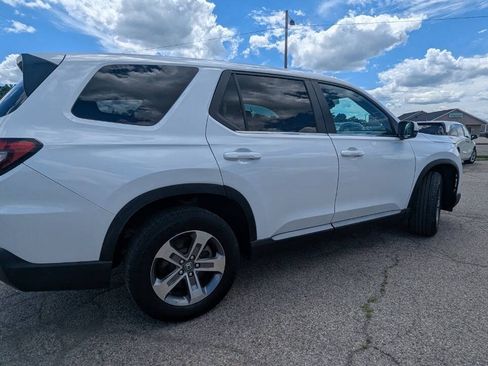 Used 2023 Honda Pilot EX-L image 9