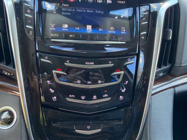 Used 2020 Cadillac Escalade Luxury AWD/4WD image 36